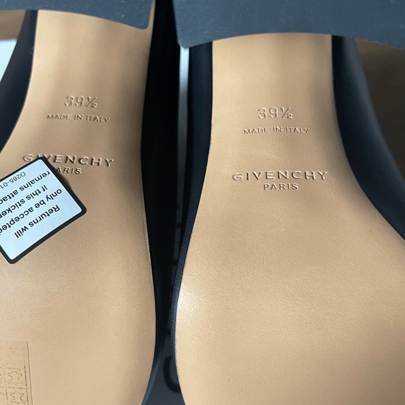 GIVENCHY-AUTHENTIC NWT/Box Black Leather Sandals - Picture 13 of 15